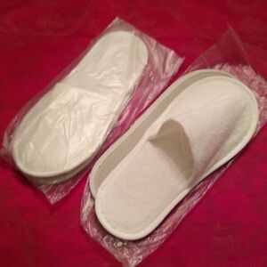 2pr Ama Waterways Slippers